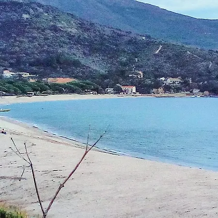 Two-bedroom Holiday In Sagone *