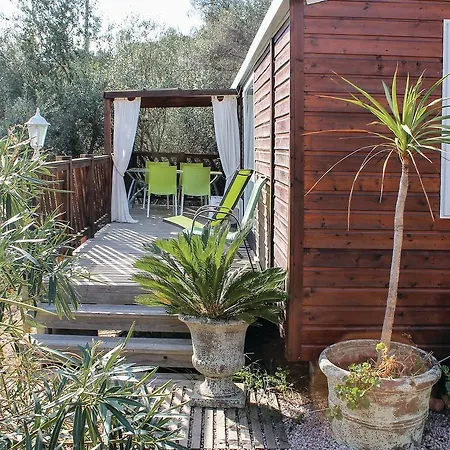 Two-bedroom Holiday In Sagone *